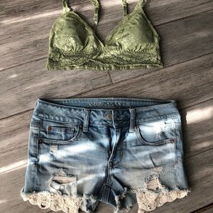 🦋Bundle of 2 🦋Jean shorts & Lace halter Bralette🦋
